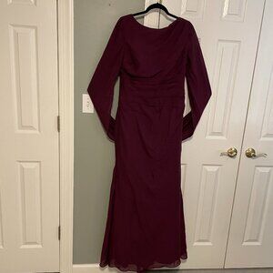 NWT Formal, elegant long dress